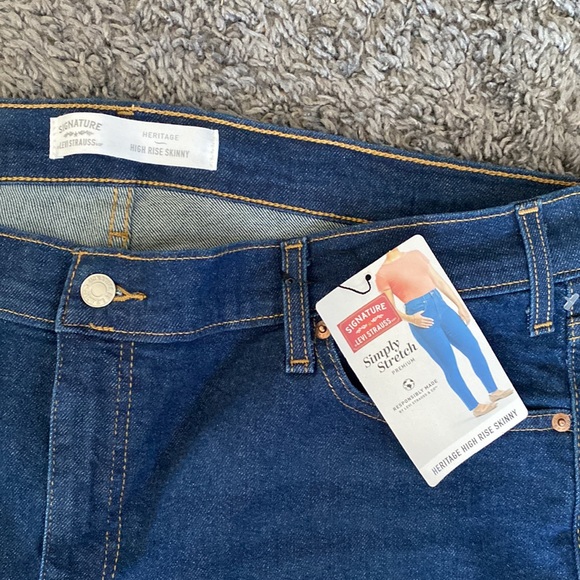 NWT Signature by Levi’s Heritage High Rise Skinny Jeans - Picture 4 of 11